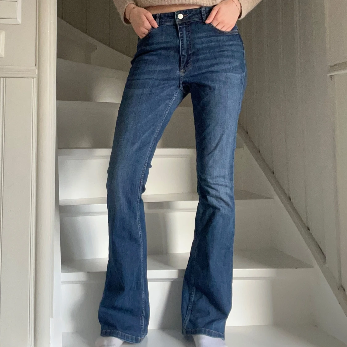 Blå bootcut jeans