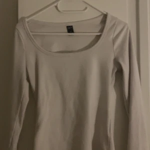 Vit långarmad - Funkar både till vintern och till sommaren, andvänt fåtal gånger fast finns inga tecken på andvändning