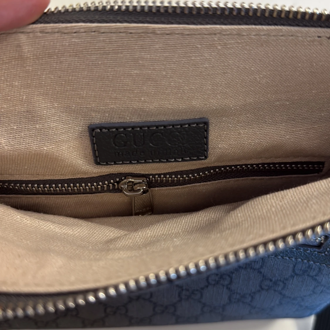 Gucci axelväska i mörkgrå canvas - 4