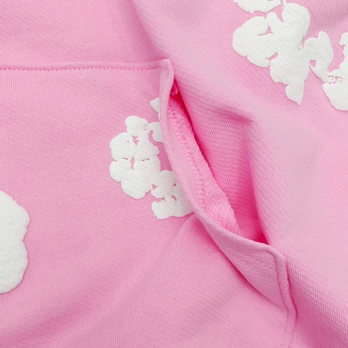 Rosa hoodie från Denim Tears  - 2