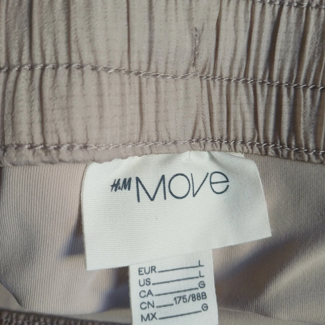 Beige träningsshorts L - 2