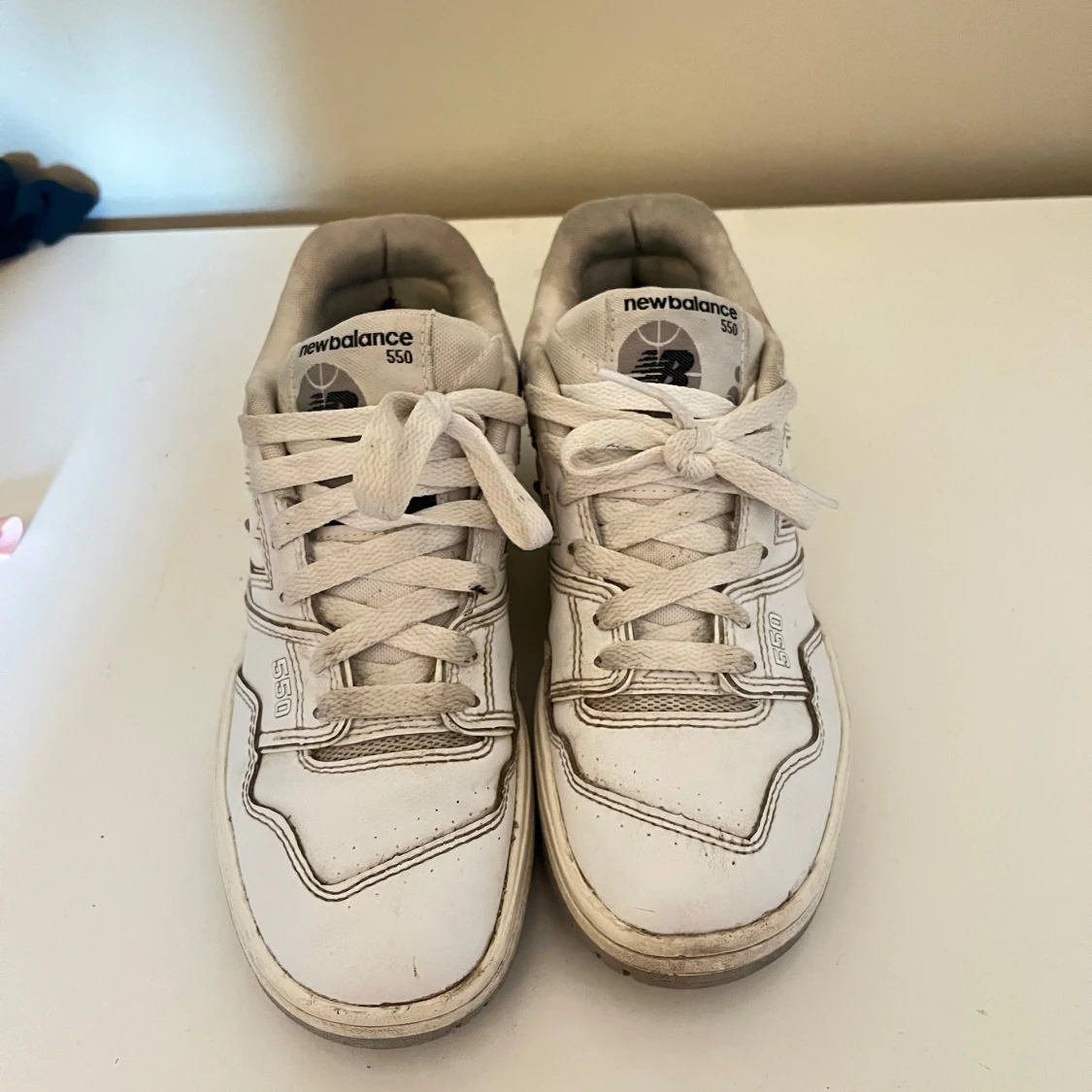 New Balance 550 vit/gråa sneakers - 1