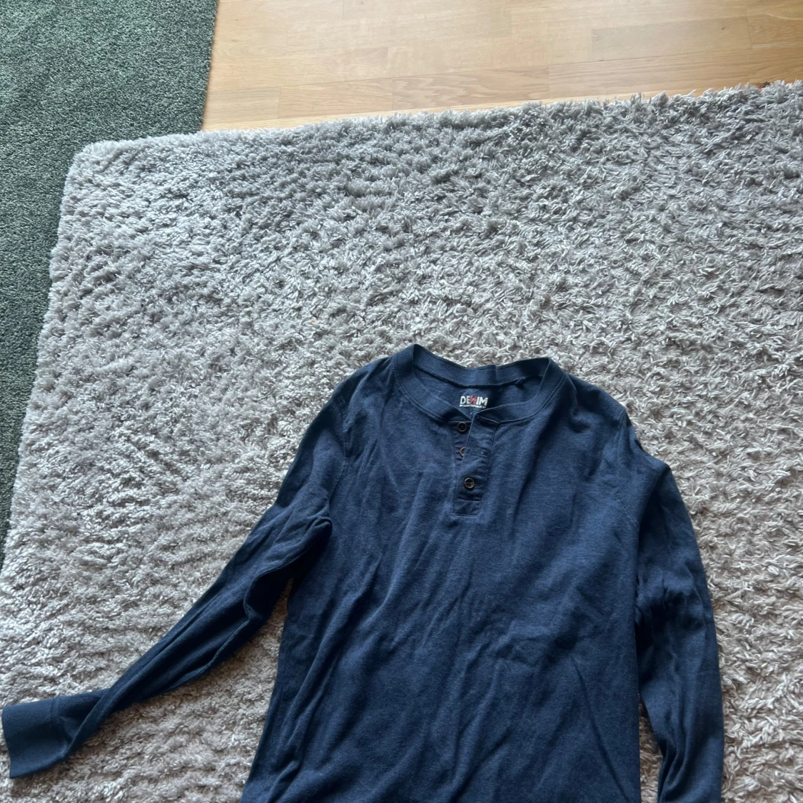 Mörkblå långärmad tröja Denim