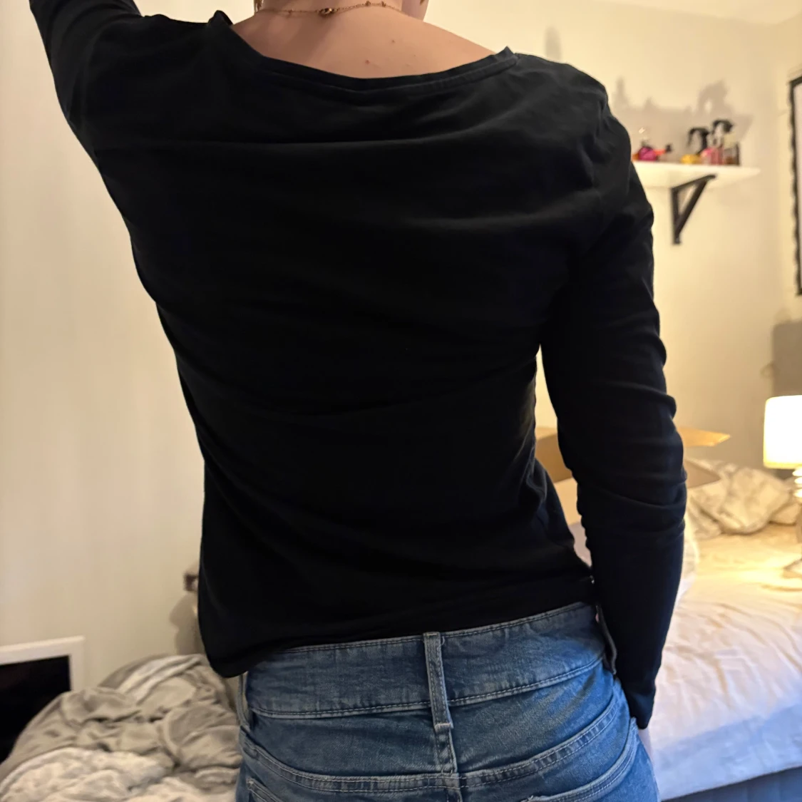 Svart långärmad tröja från H&M - 1