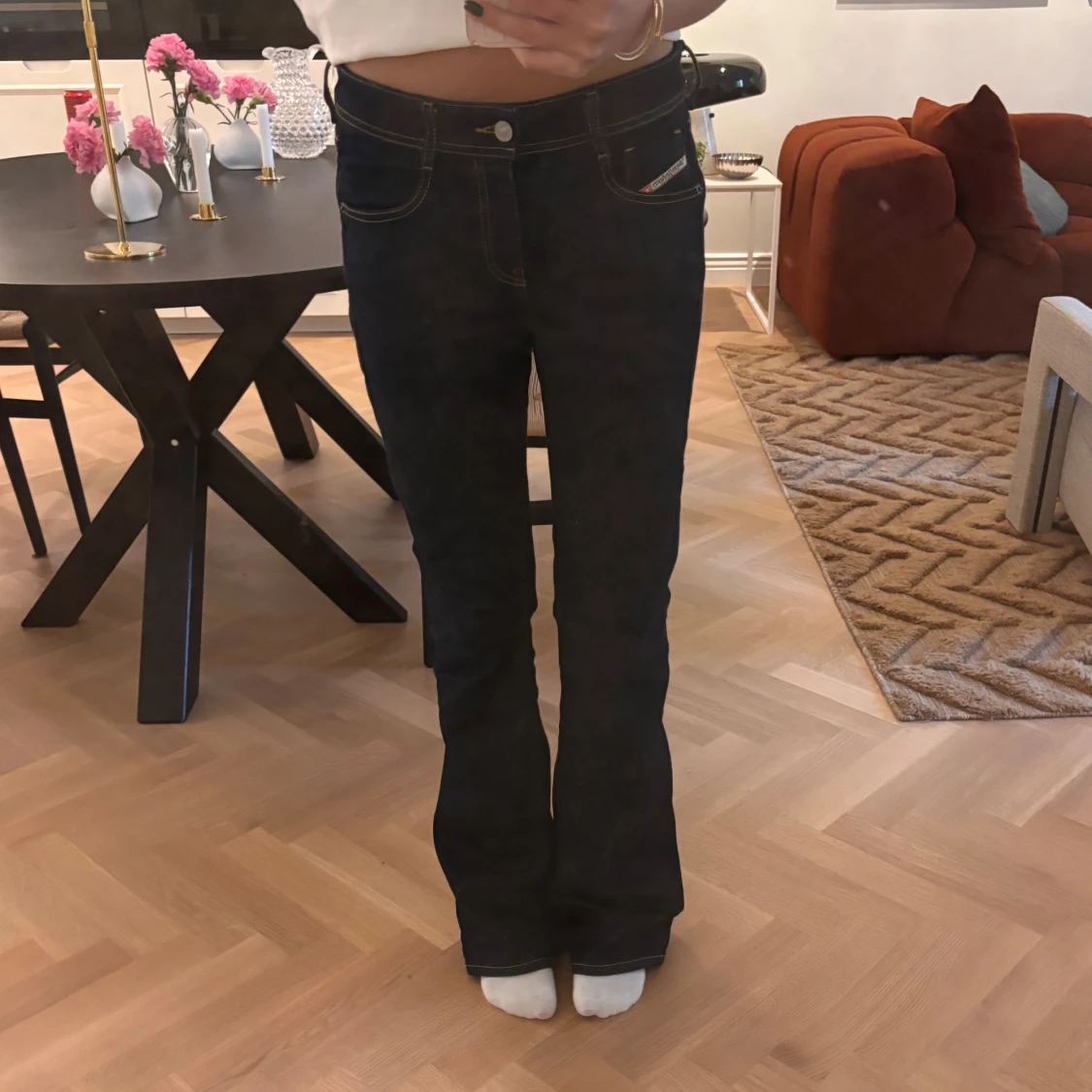 Mörkblåa bootcut jeans från Diesel