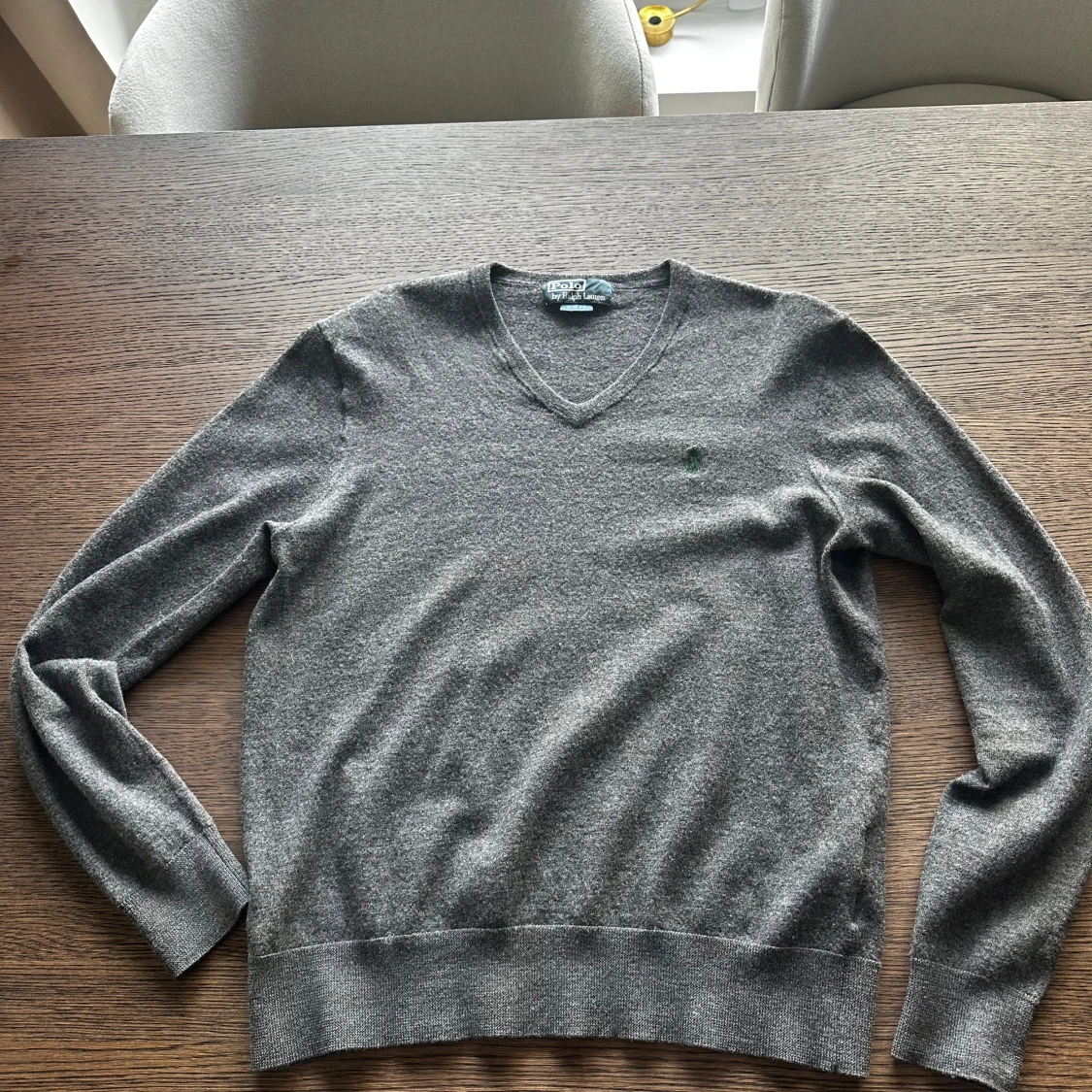 Grå v-ringad tröja från Polo Ralph Lauren