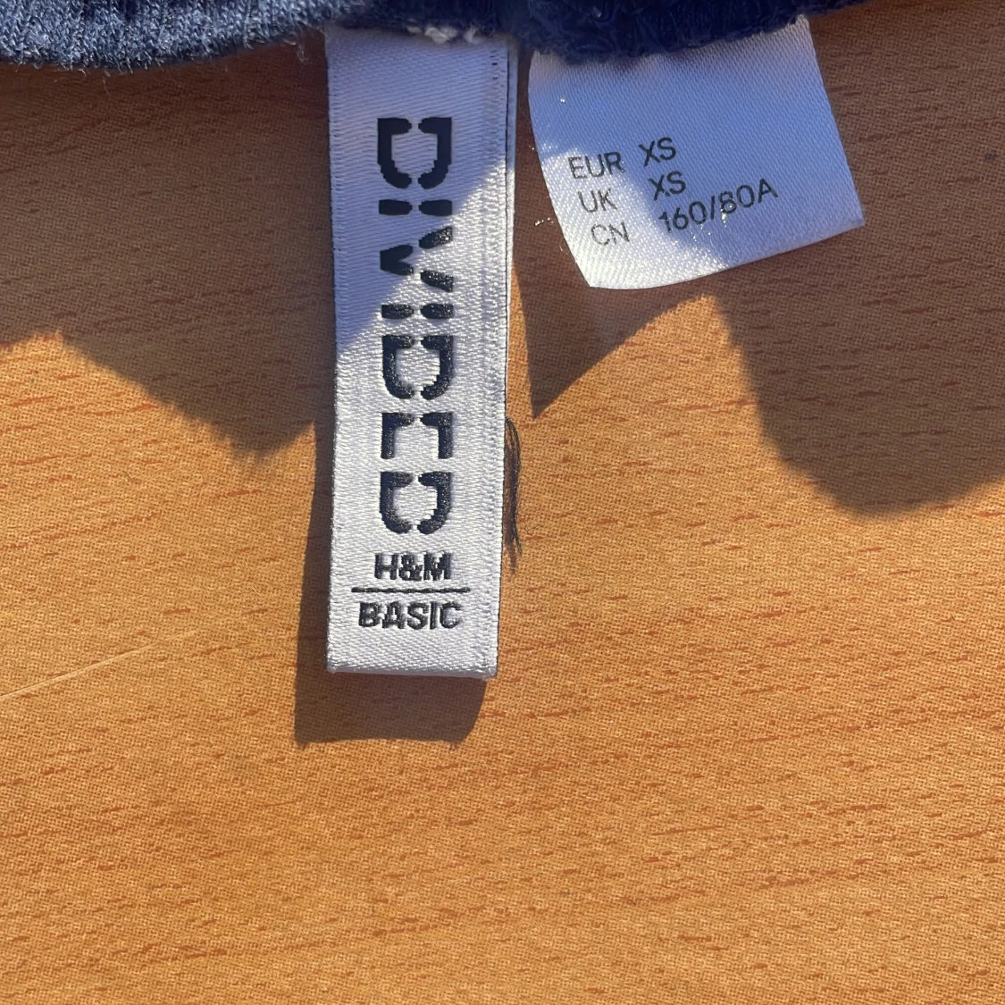 Randig t-shirt från H&M Divided XS - 2