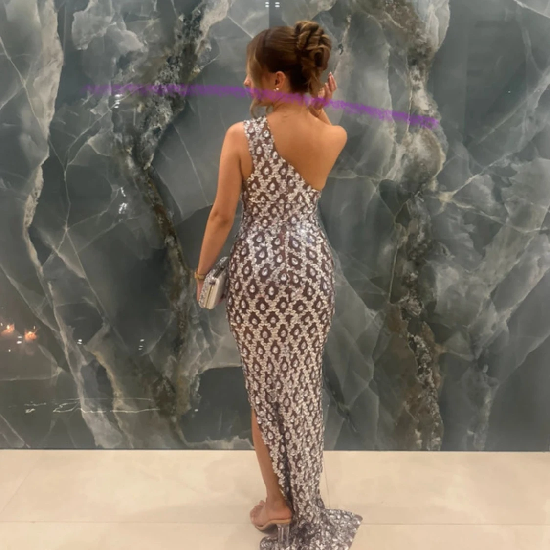 Silverglittrig långklänning oneshoulder - 2