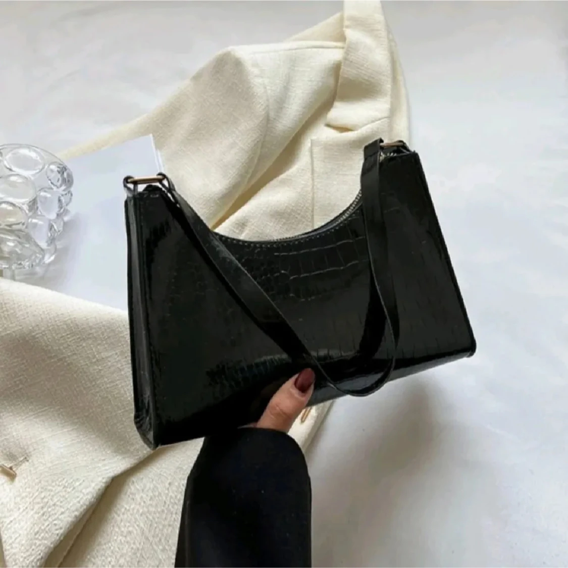 Svart axelväska 