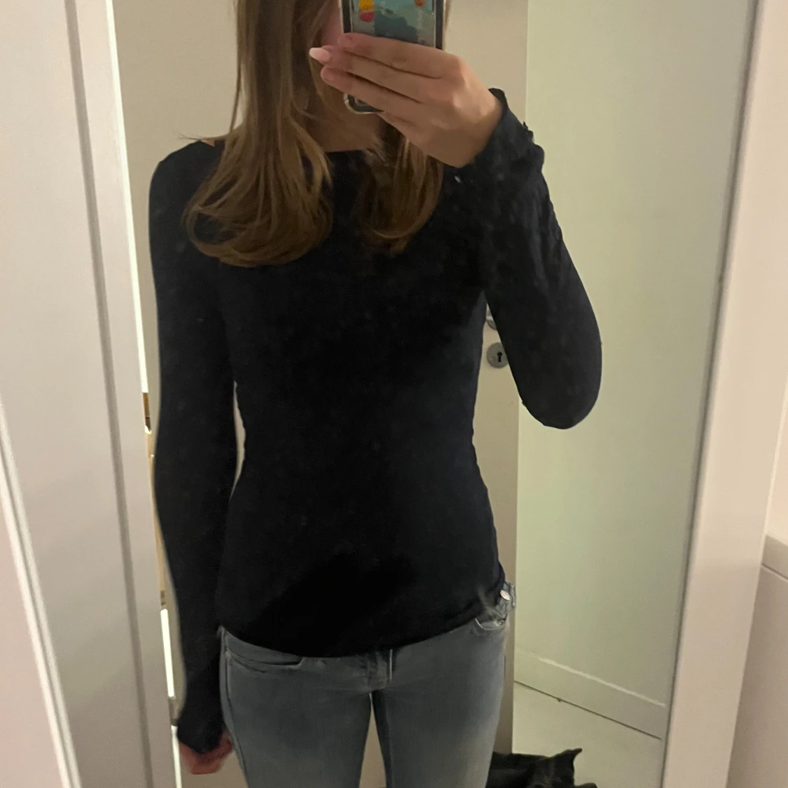 Mörkblå långärmad topp i bomull