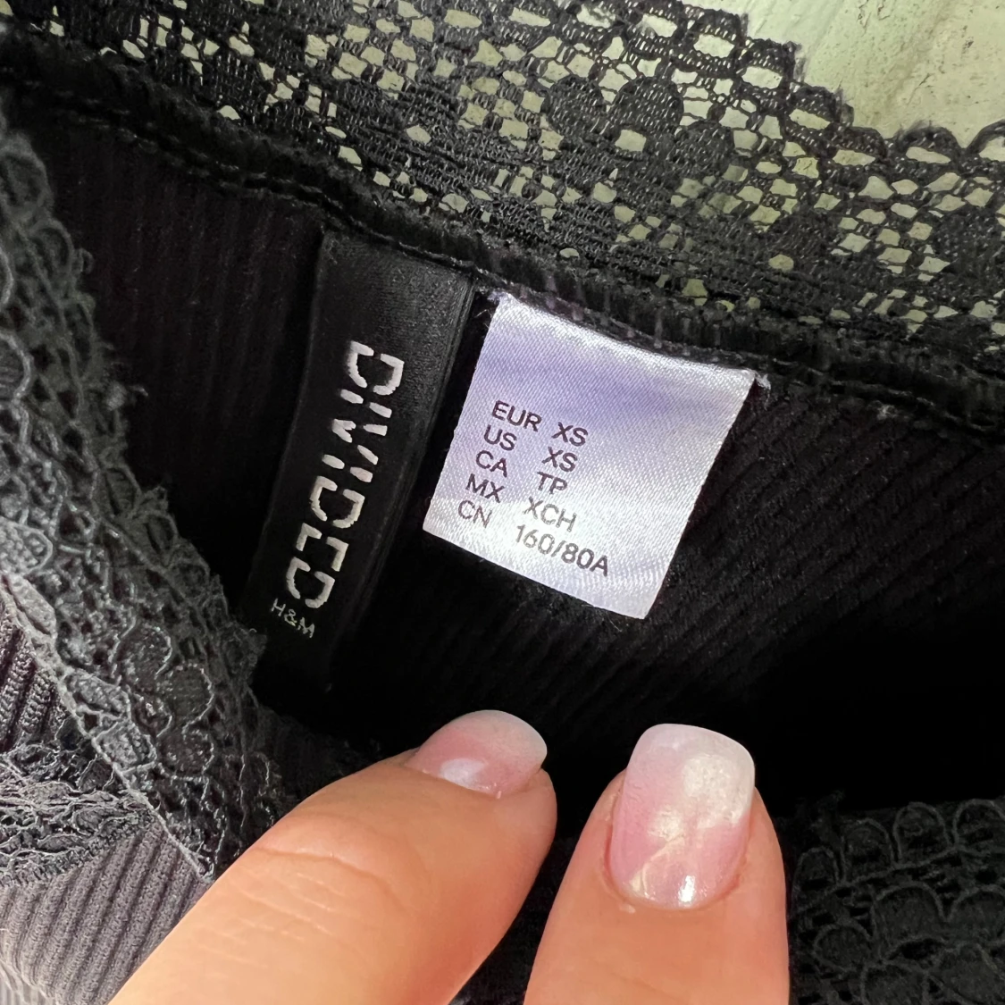 Svart spetsklänning från H&M Divided - 1