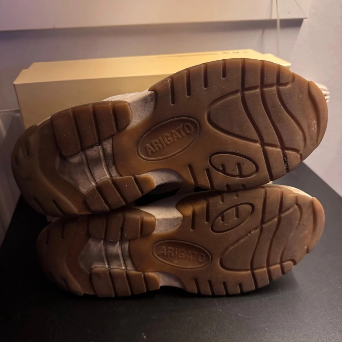 Chunky sneakers från Axel Arigato - 28