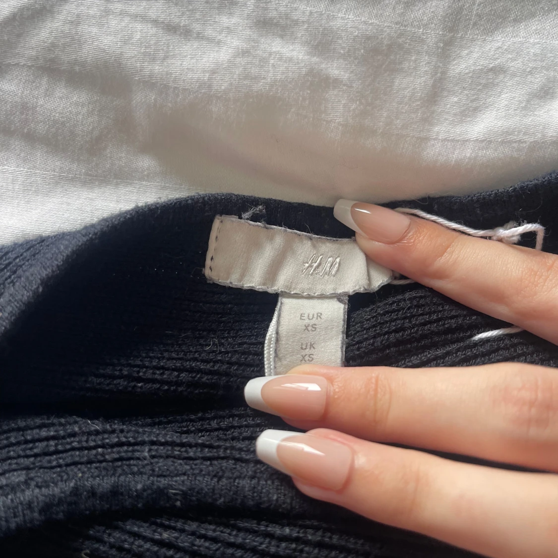 Svart stickad kofta från H&M XS - 2