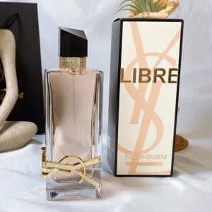  Yves Saint Laurent Libre Eau de Toilette -   #YvesSaintLaurent   #Libre   #EauDeToilette   #Parfym   #Doft   #Lyx   #Skönhet   #Elegans   #Fräschhet   #TidlösDoft