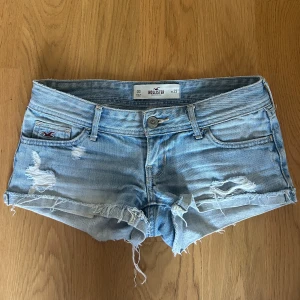 Hollister shorts  - Superfina lågmidjade shorts från hollister💖💖