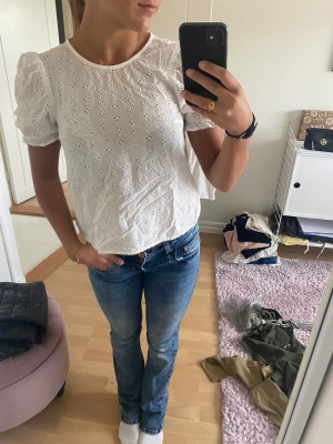 Storlek: 32 - Topp från hm i storlek 32.
