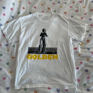 Harry Styles Golden Merch  - Typ aldrig använd 