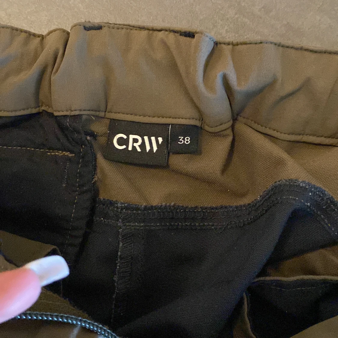 Gröna och svarta friluftsbyxor från CRIW - 2