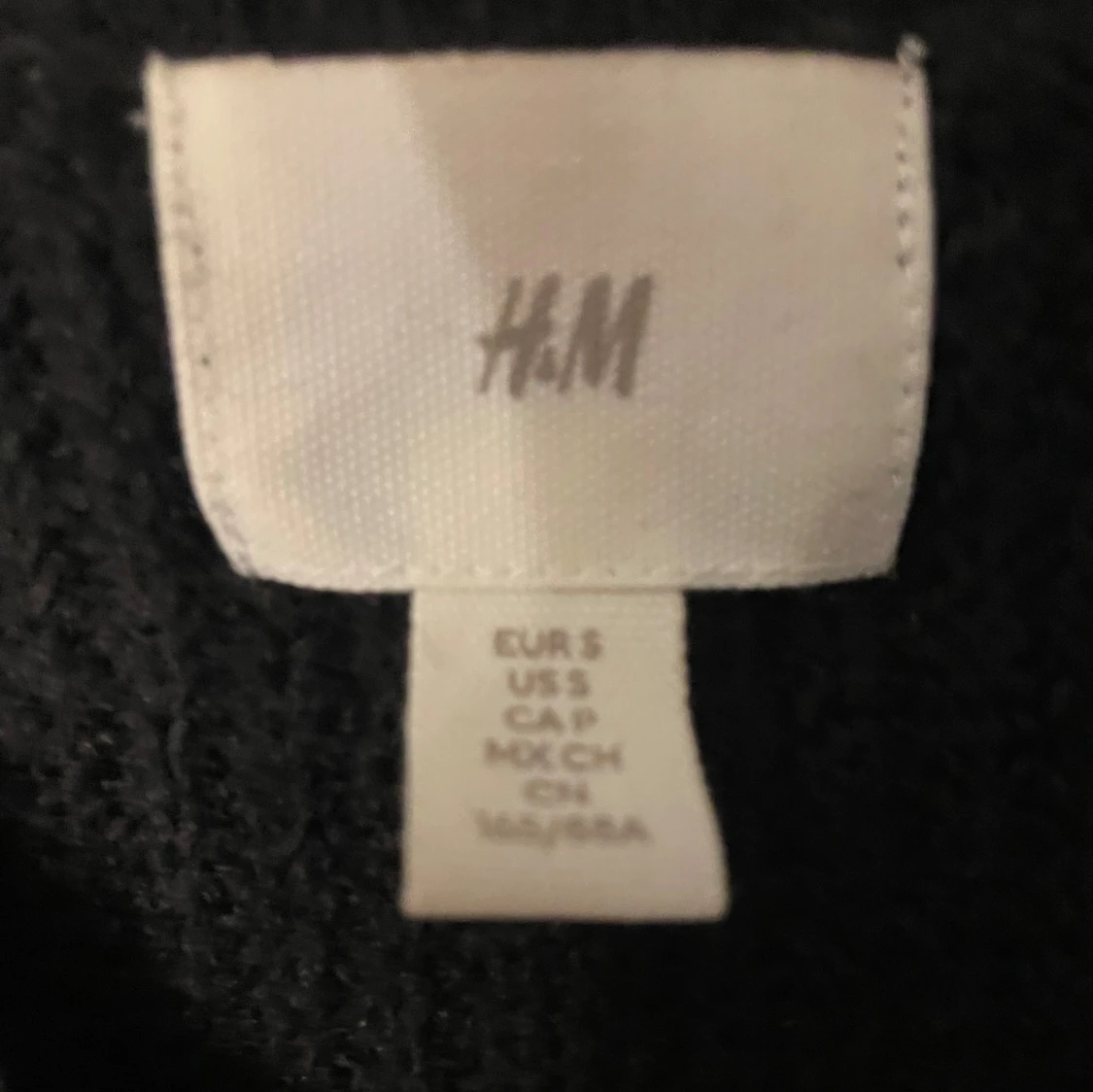 Svart och vit randig stickad tröja från H&M - 1