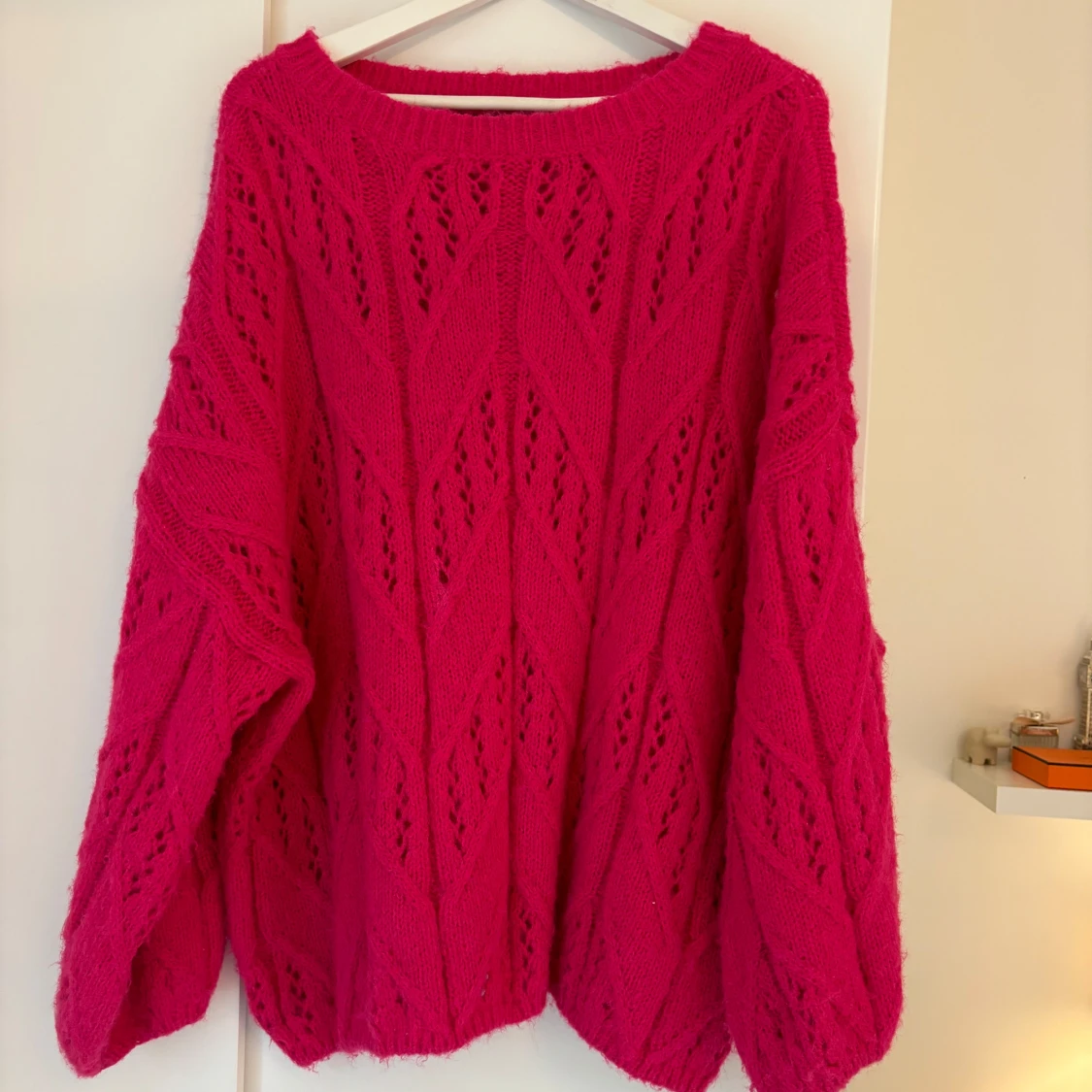 Rosa stickad tröja från Vero Moda