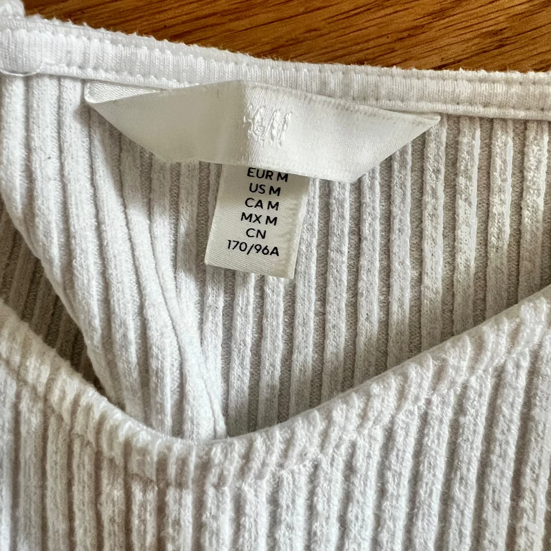 Vit ribbad topp från H&M - 3