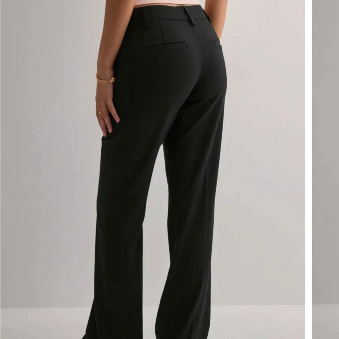 Kostymbyxor från nelly - 2