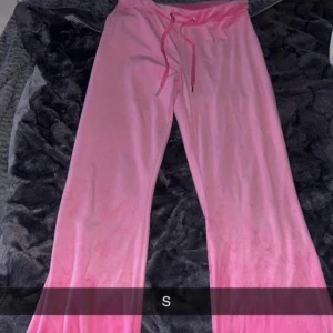 Sett - Ett fint sett! Säljer hela setet för 100kr