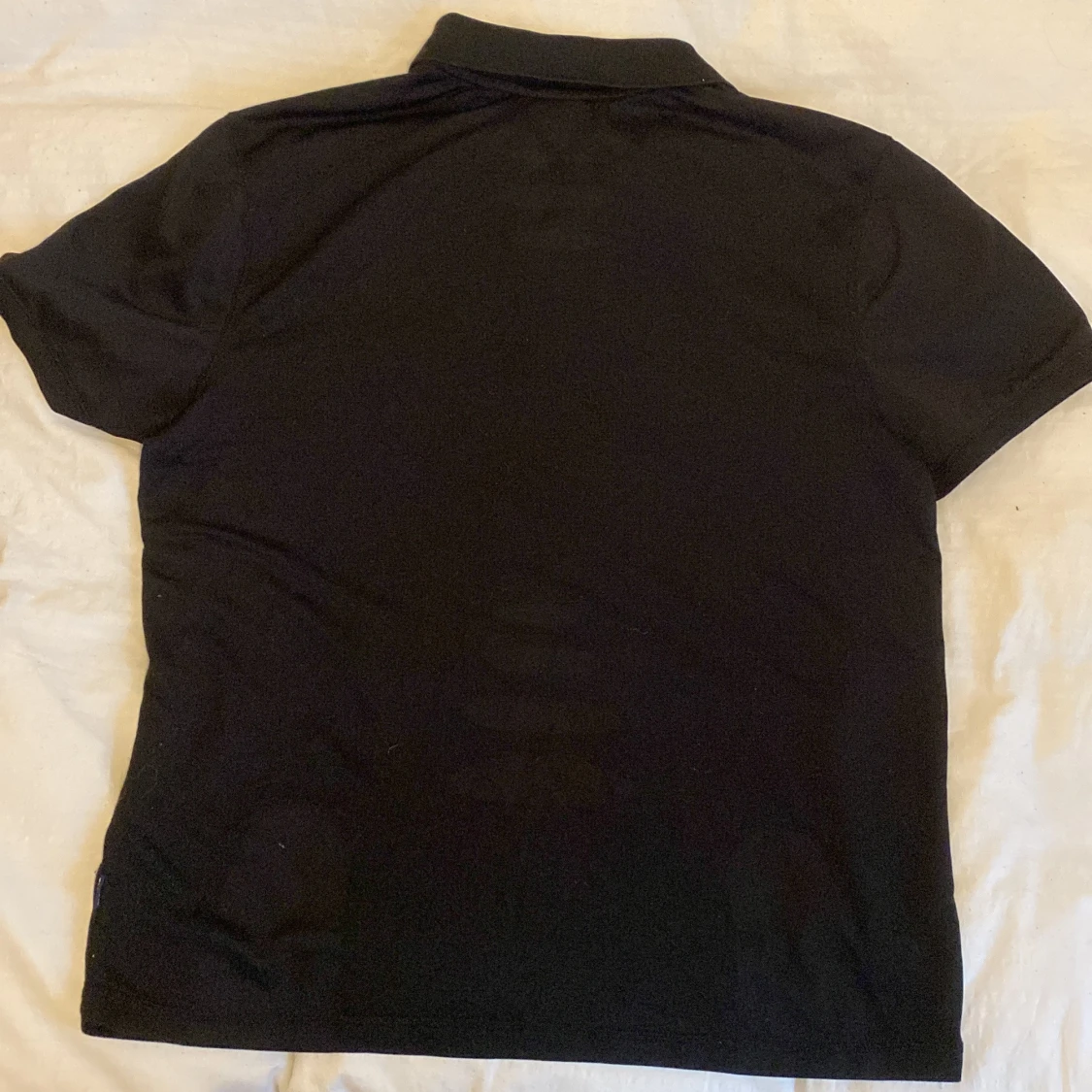 Svart pikétröja från James Harvest - 1