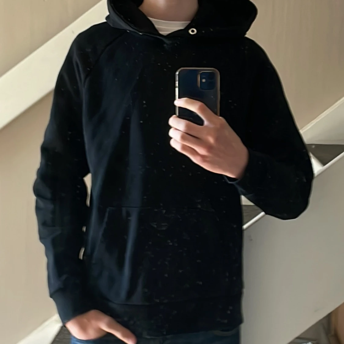 Svart hoodie med tryck - 2