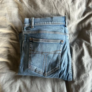 Tiger of Sweden jeans - Tiger of sweden jeans utan defekter Style: Evolve, strl 30 34. Stretchat material.
