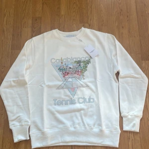 Vit sweatshirt från Casablanca Tennis Club - Storlek S. Helt ny aldrig använd