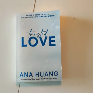 Twisted love bok - Twisted love bok helt oläst och oanvänd. 