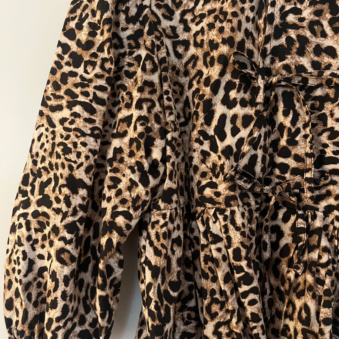 Leopard blus  - 2