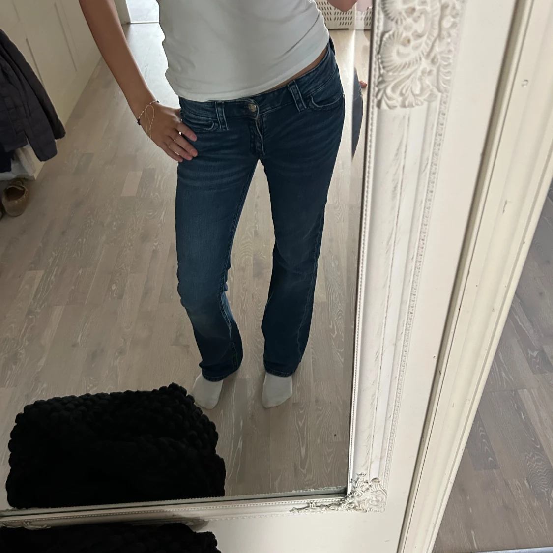 Mörk Blå jeans low west