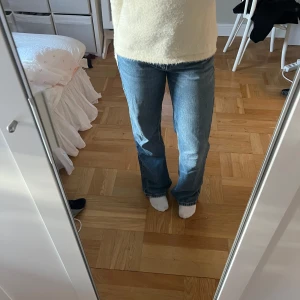 Zara jeans  - Supersnygga jeans från Zara💞 midwaist 