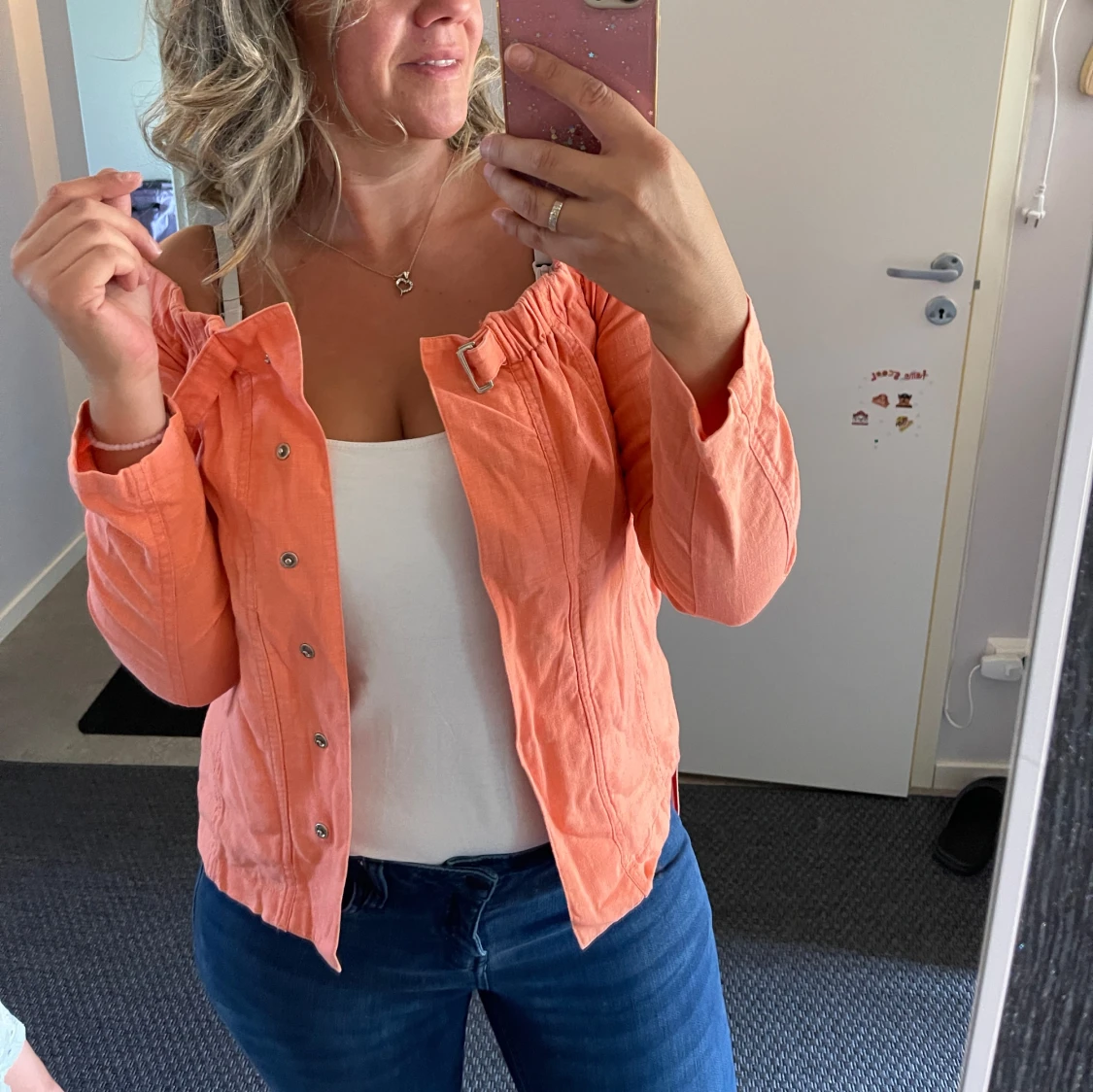 Persikofärgad omlottjacka med spänne - 2