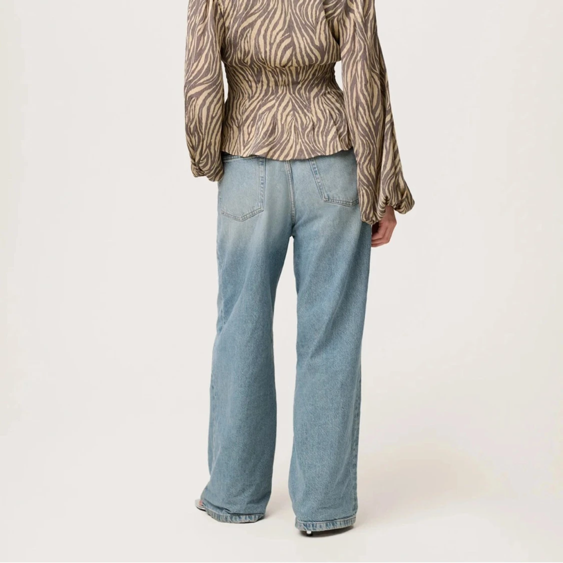 Zebramönstrad blus med ballongärm - 90