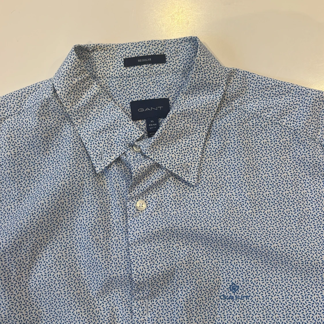 Blåvit mönstrad skjorta från Gant XL - 1