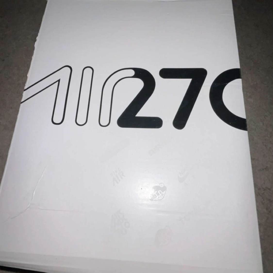 Nike Air Max 270 svart/vit strl 40 - 1