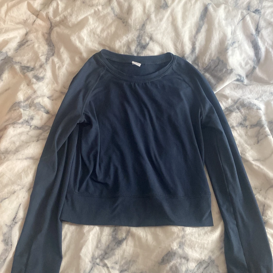 Mörkblå tränings tröja Lindex