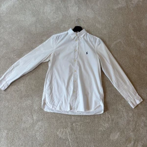 Ralph Lauren skjorta - Ralph Lauren skjorta, storlek 170 (xs typ) 