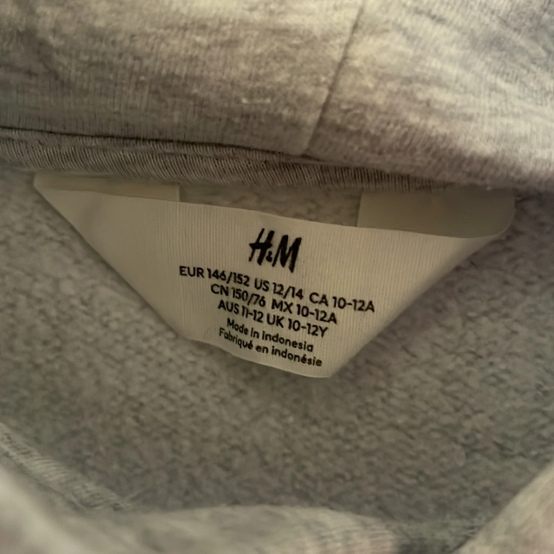 Basic grå hoodie - 2