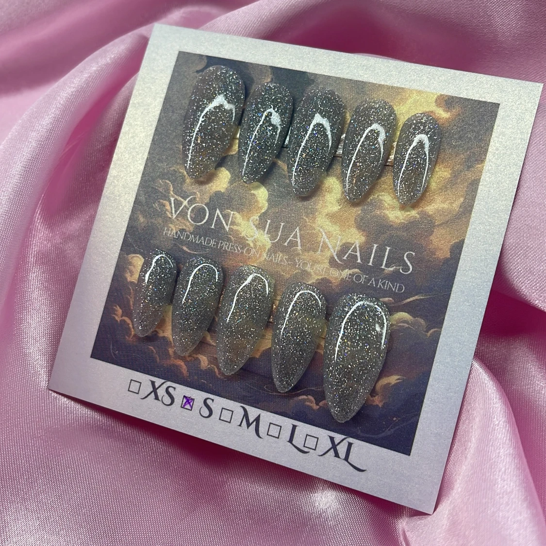 Glitter (S);Medium Almond - 2