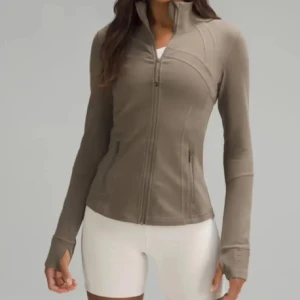 Lululemon Bone Gold Define  - Size 2 fint skick, gilla och följ mitt konto här på plick så får du 200kr av💕