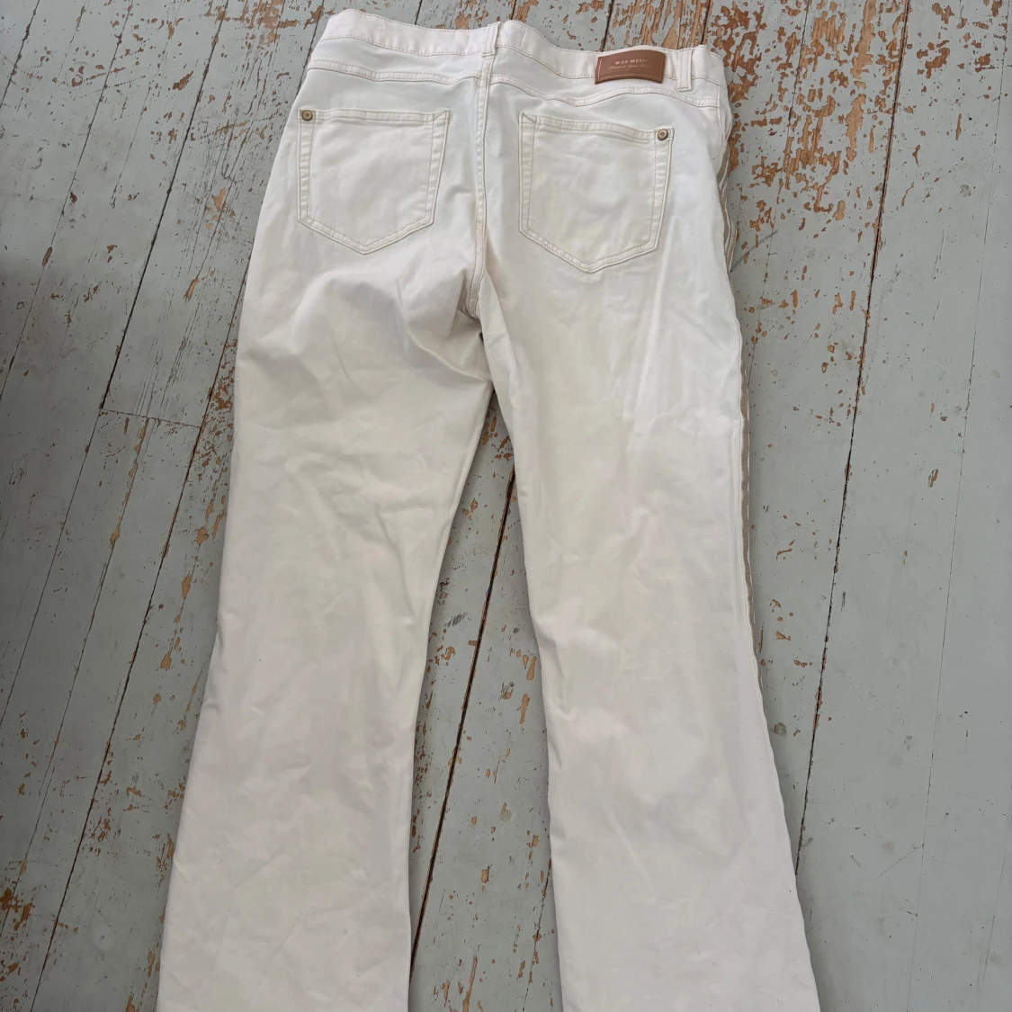 Vita jeansbyxor från Mos Mosh - 1