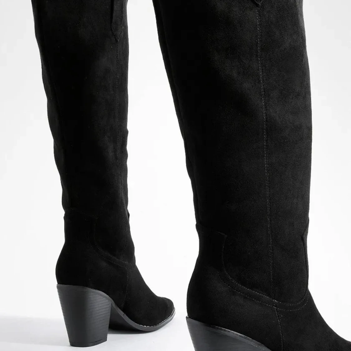 Svarta mocka cowboy boots med klack