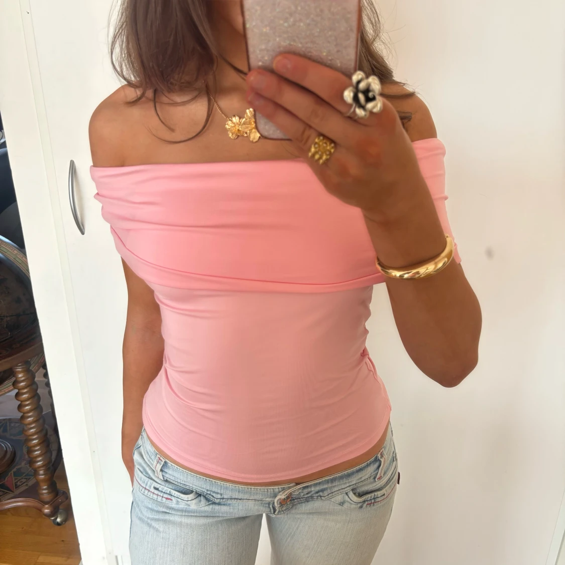 Rosa Offshoulder topp - 1