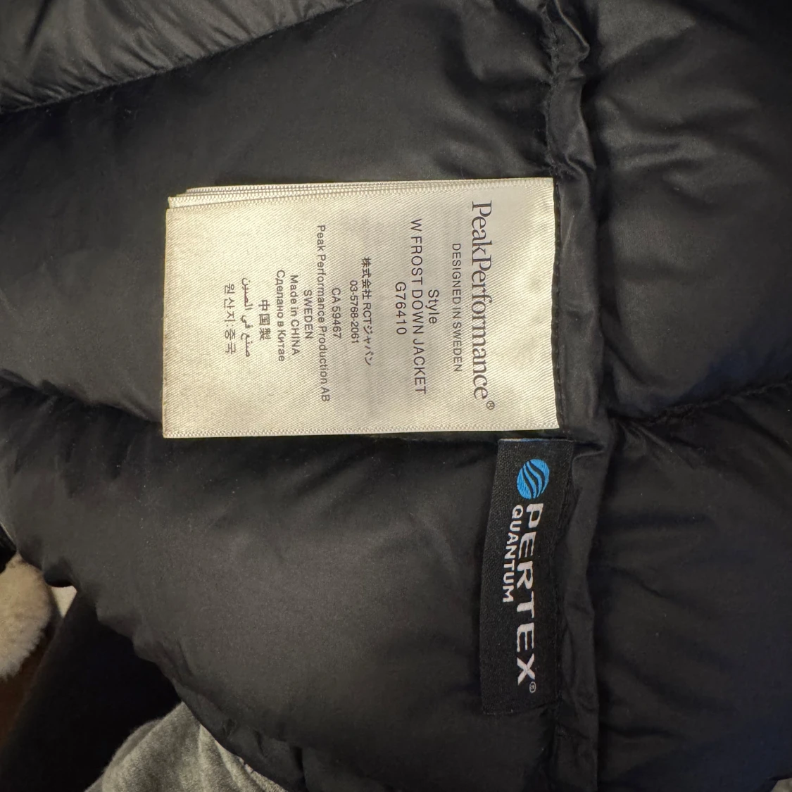 Svart dunjacka Peak Performance - 4