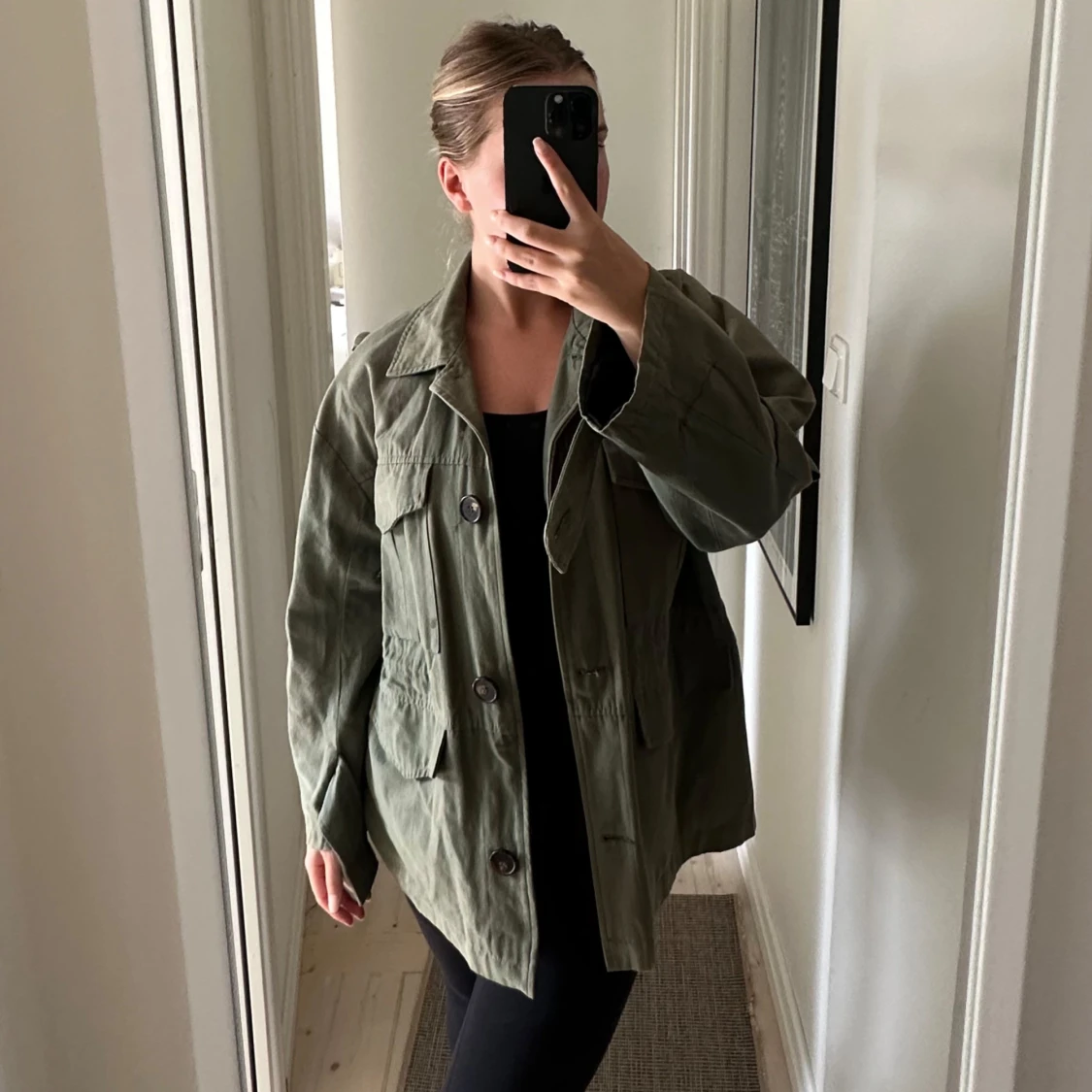 Miltärjacka från Zara - 1