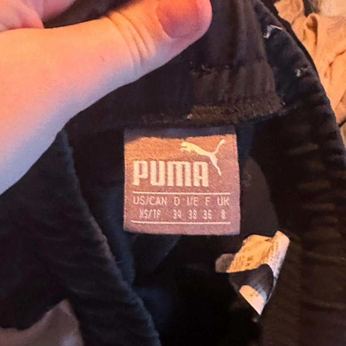 Svarta Puma mjukisbyxor med vita ränder - 4